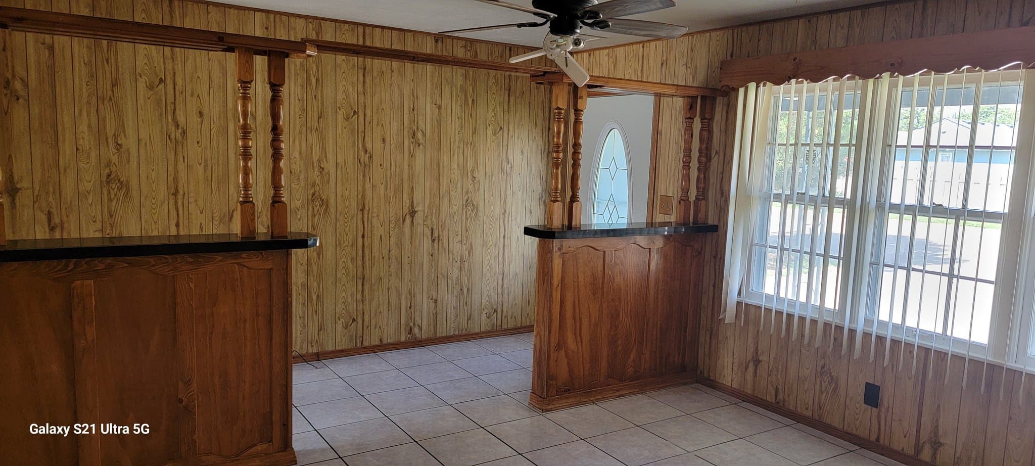 Garden City House: 515 Eugene Pl
