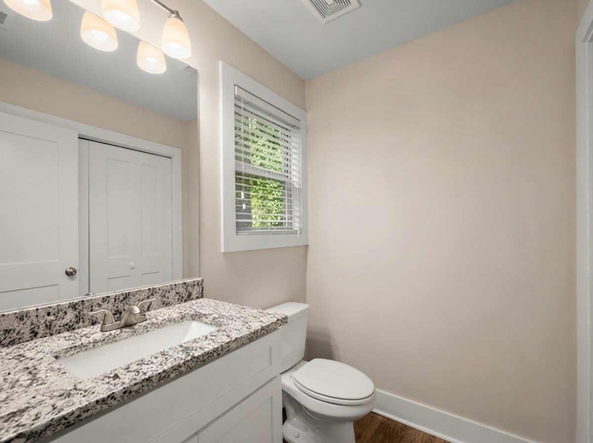 Cumming House: 3420 Auburn Dr