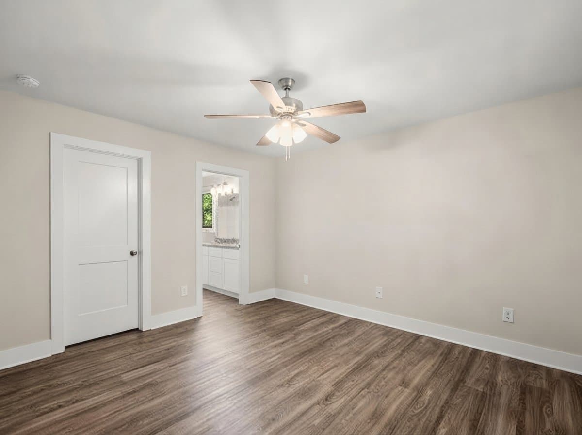 Cumming House: 3420 Auburn Dr