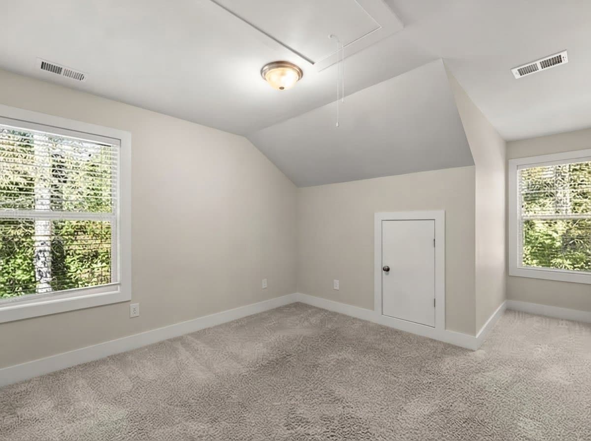 Cumming House: 3420 Auburn Dr