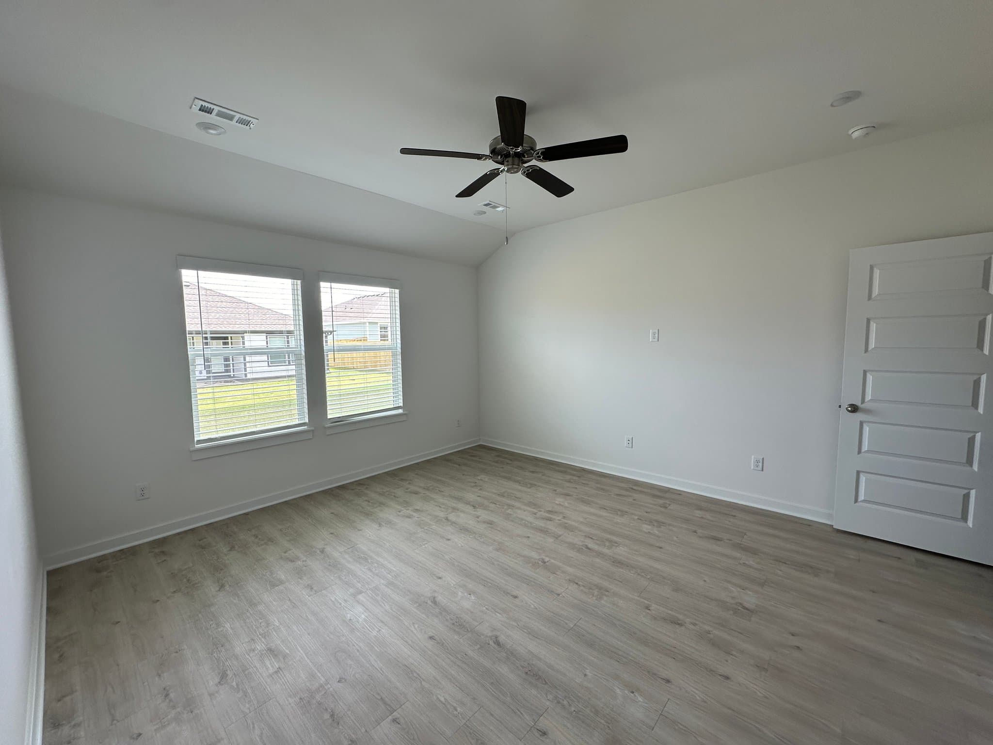 Fayetteville House: 4459 W Canyon Run Dr