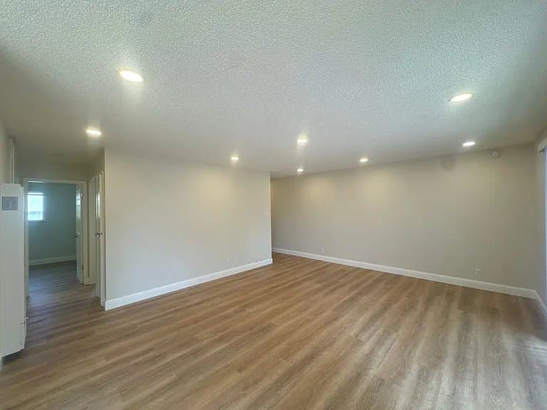 San Leandro Apartment: 1650 159th Ave