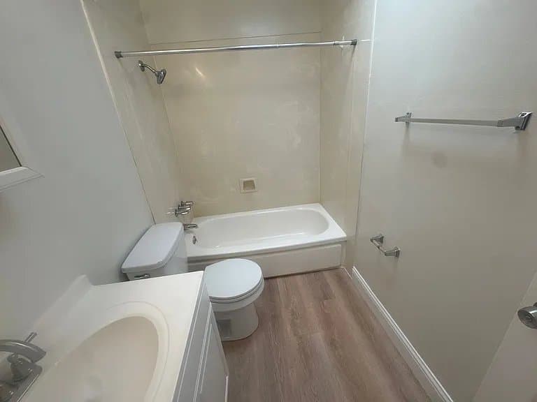 San Leandro Apartment: 1650 159th Ave