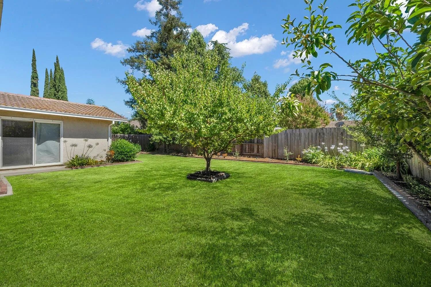 Stockton House: 1534 Venetian Dr