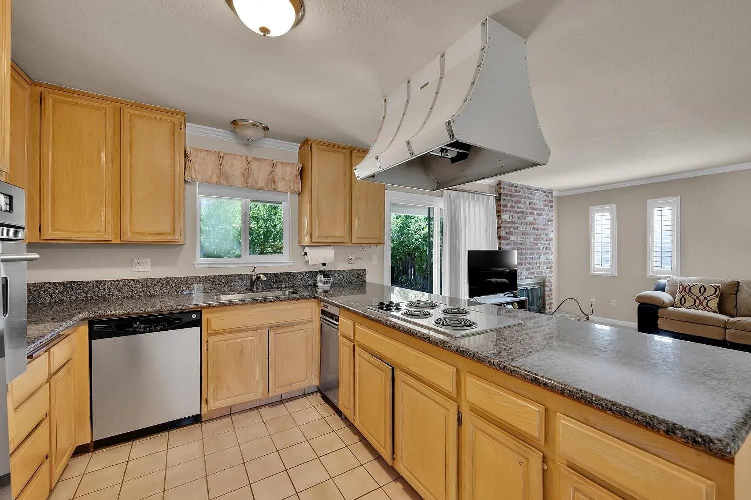 Stockton House: 1534 Venetian Dr