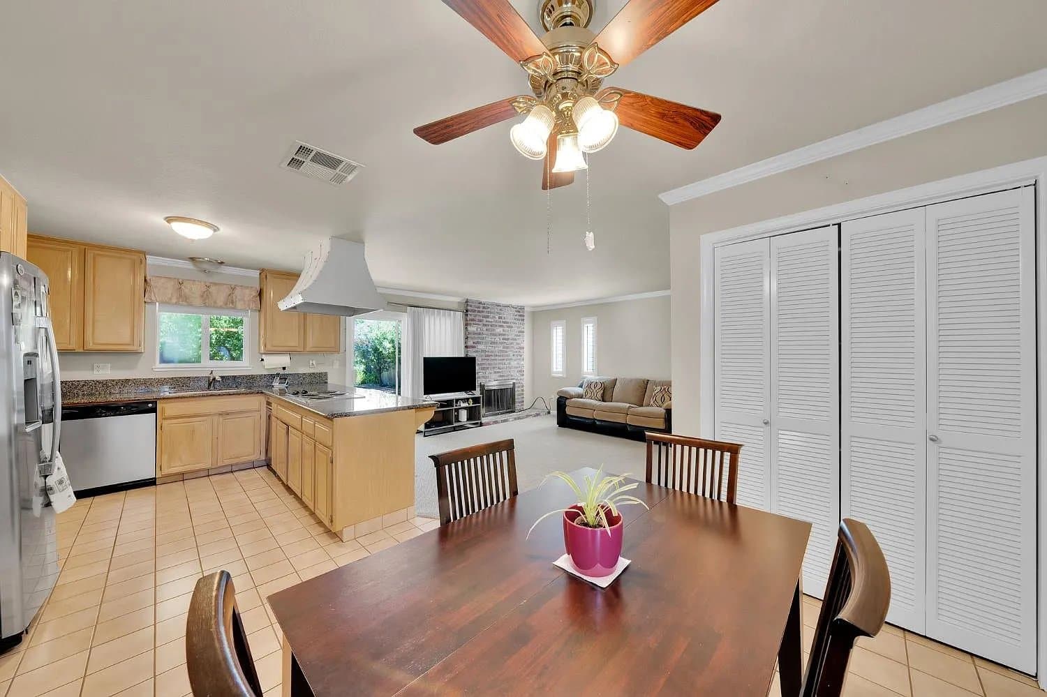 Stockton House: 1534 Venetian Dr