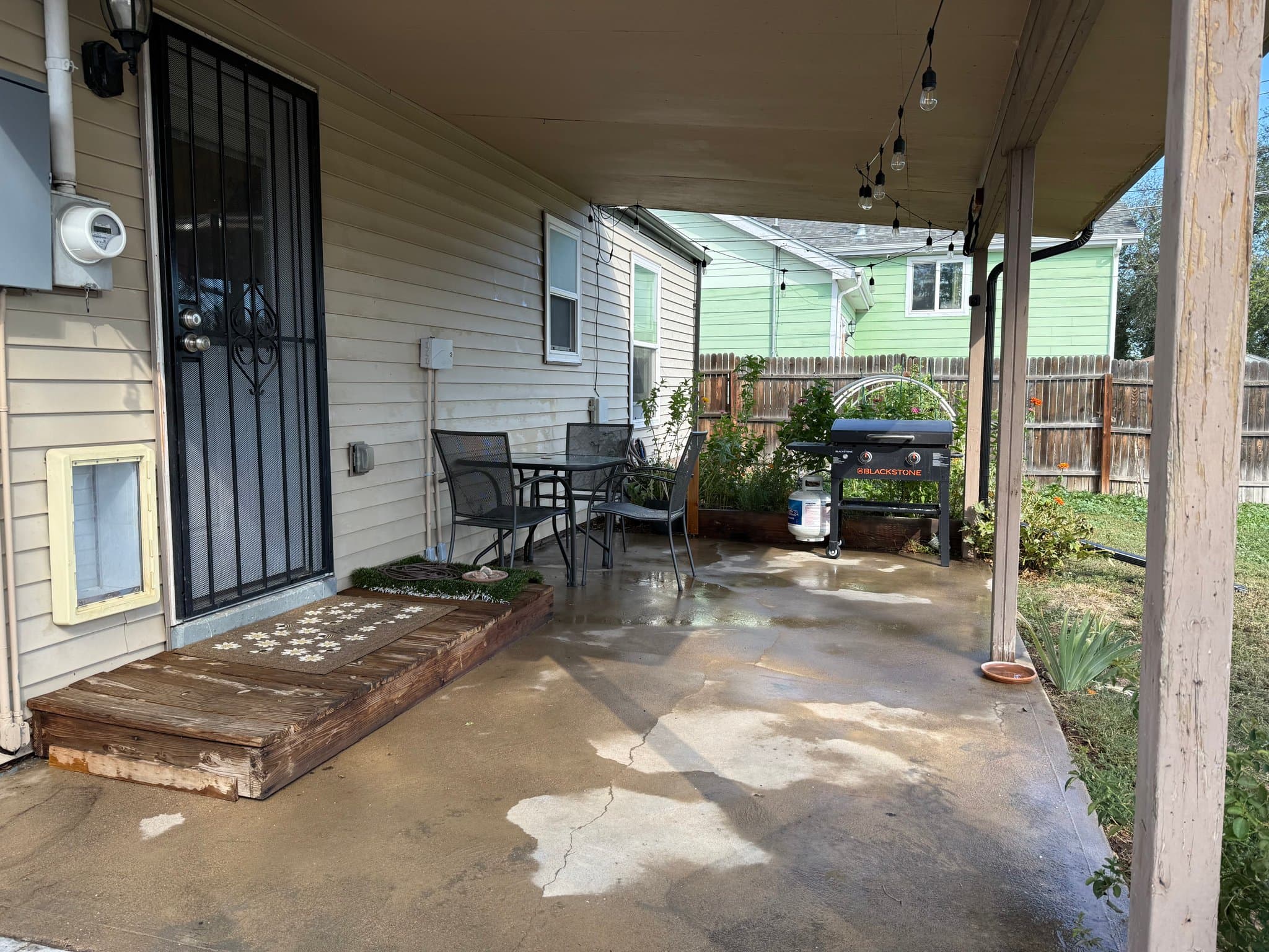 Denver House: 2734 W Harvard Ave