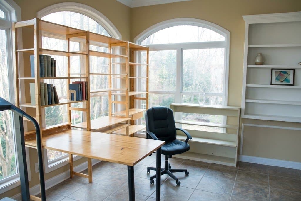 Bonaire House: 421 Wexford Cir.