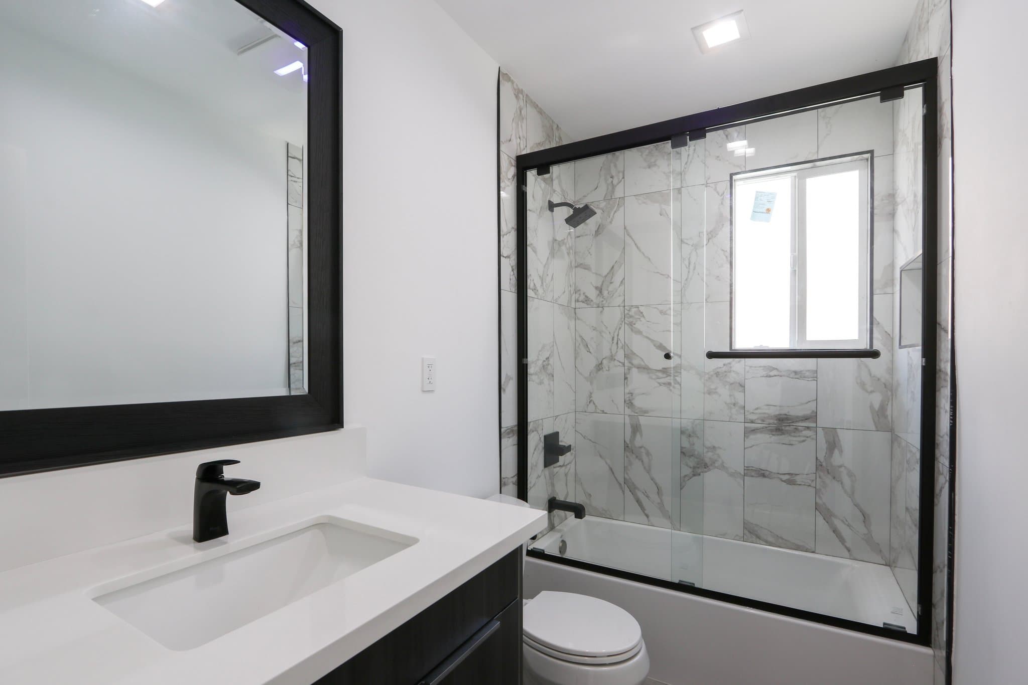 Los Angeles Apartment: 3535 Ellsworth St