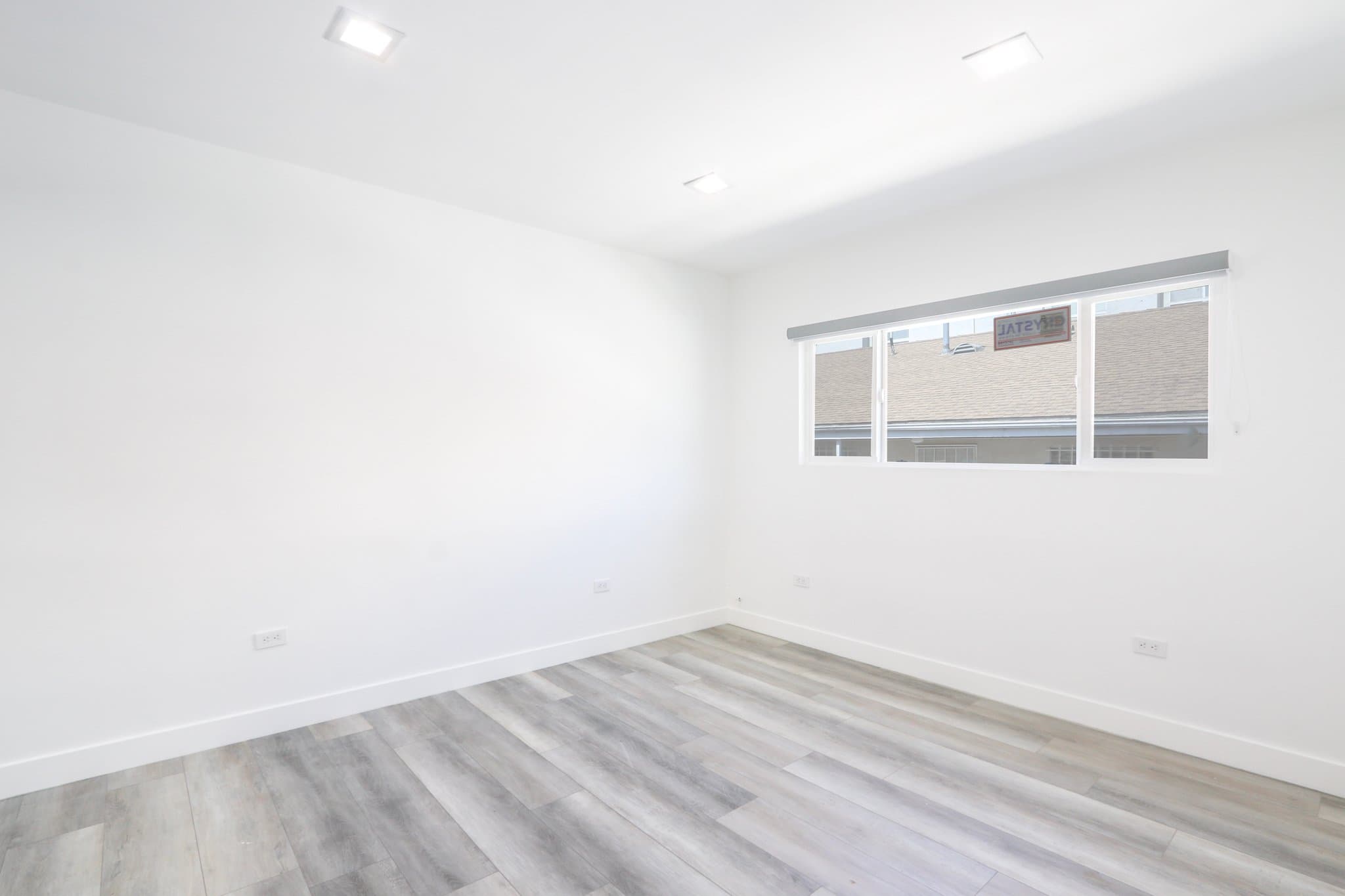 Los Angeles Apartment: 3535 Ellsworth St