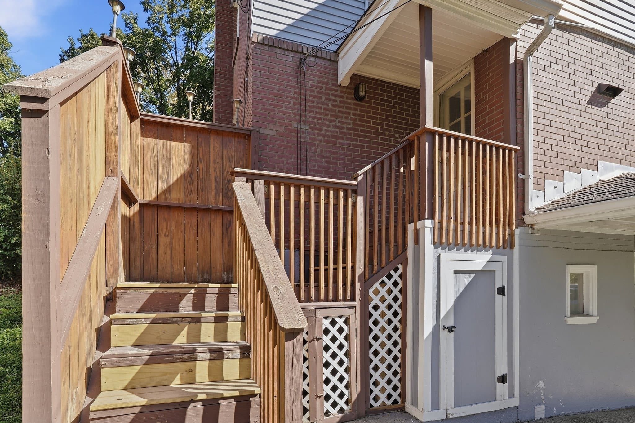 Sewickley House: 772 Ohio River Blvd