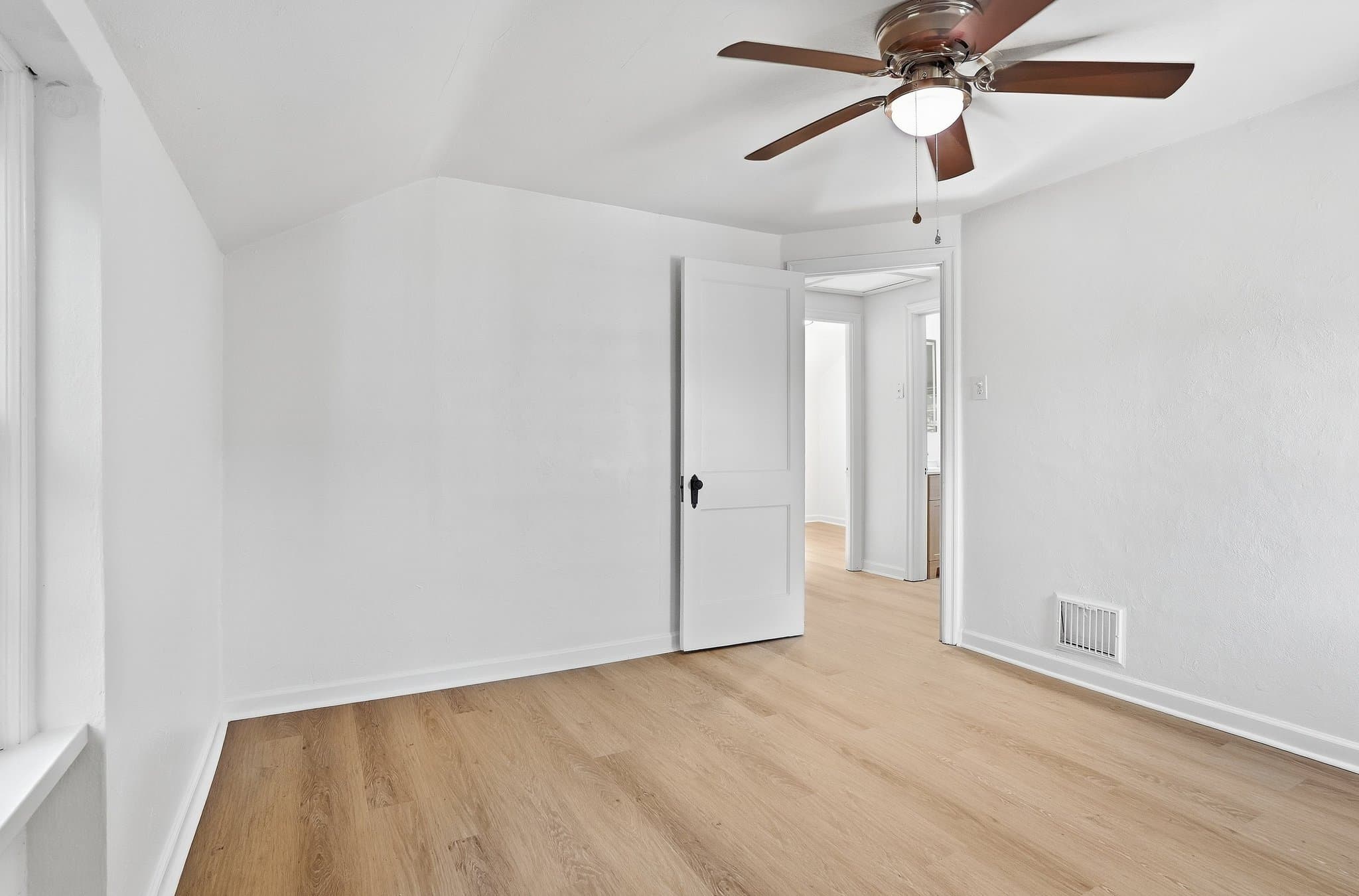 Sewickley House: 772 Ohio River Blvd