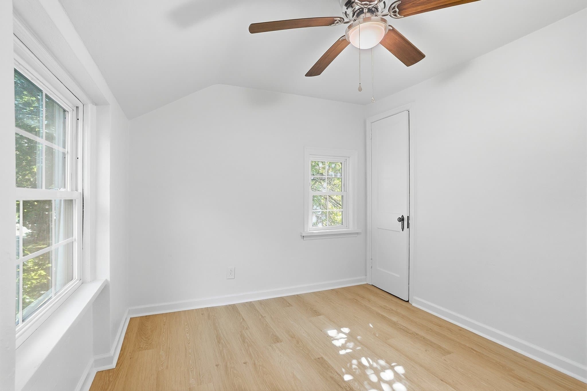 Sewickley House: 772 Ohio River Blvd
