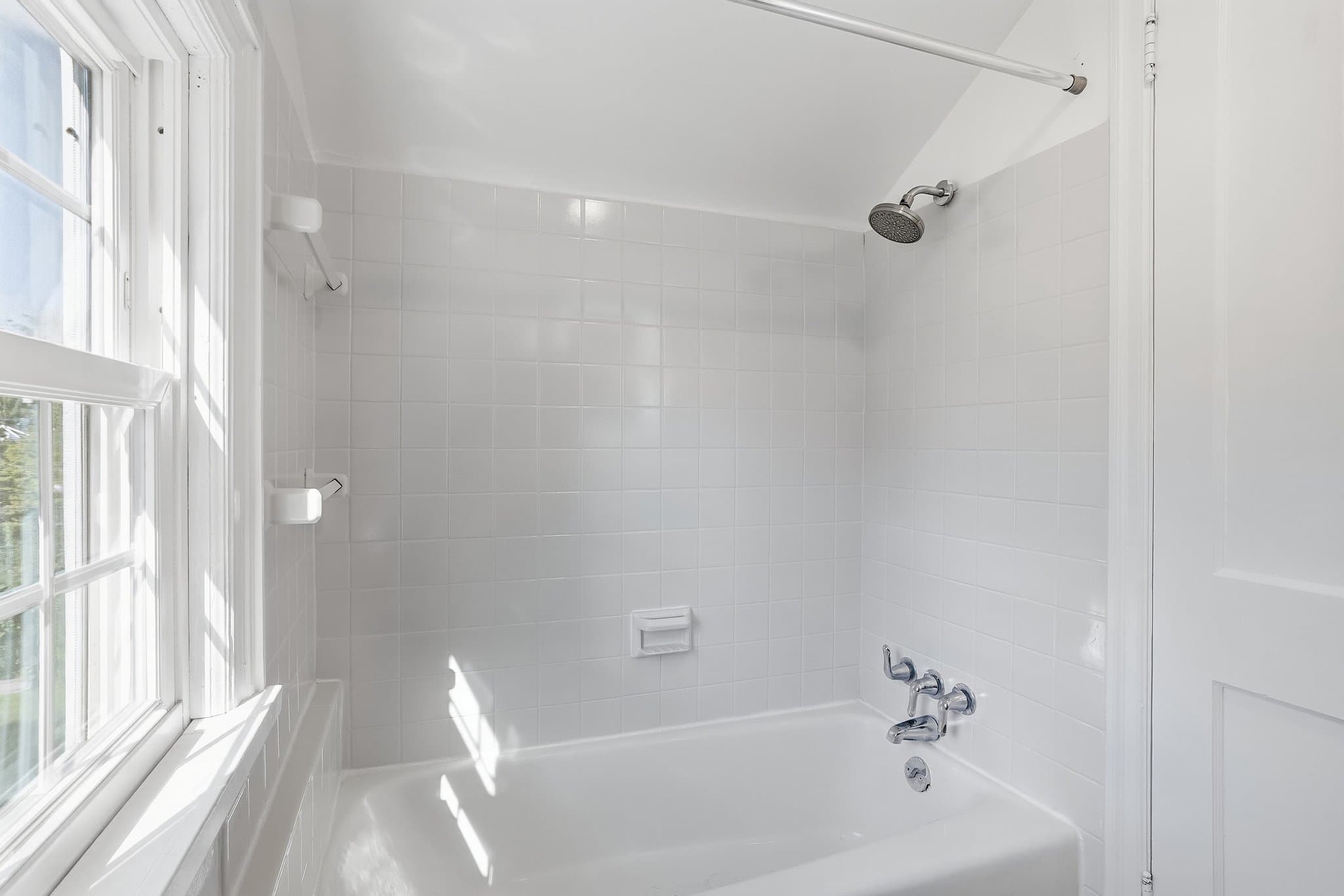 Sewickley House: 772 Ohio River Blvd