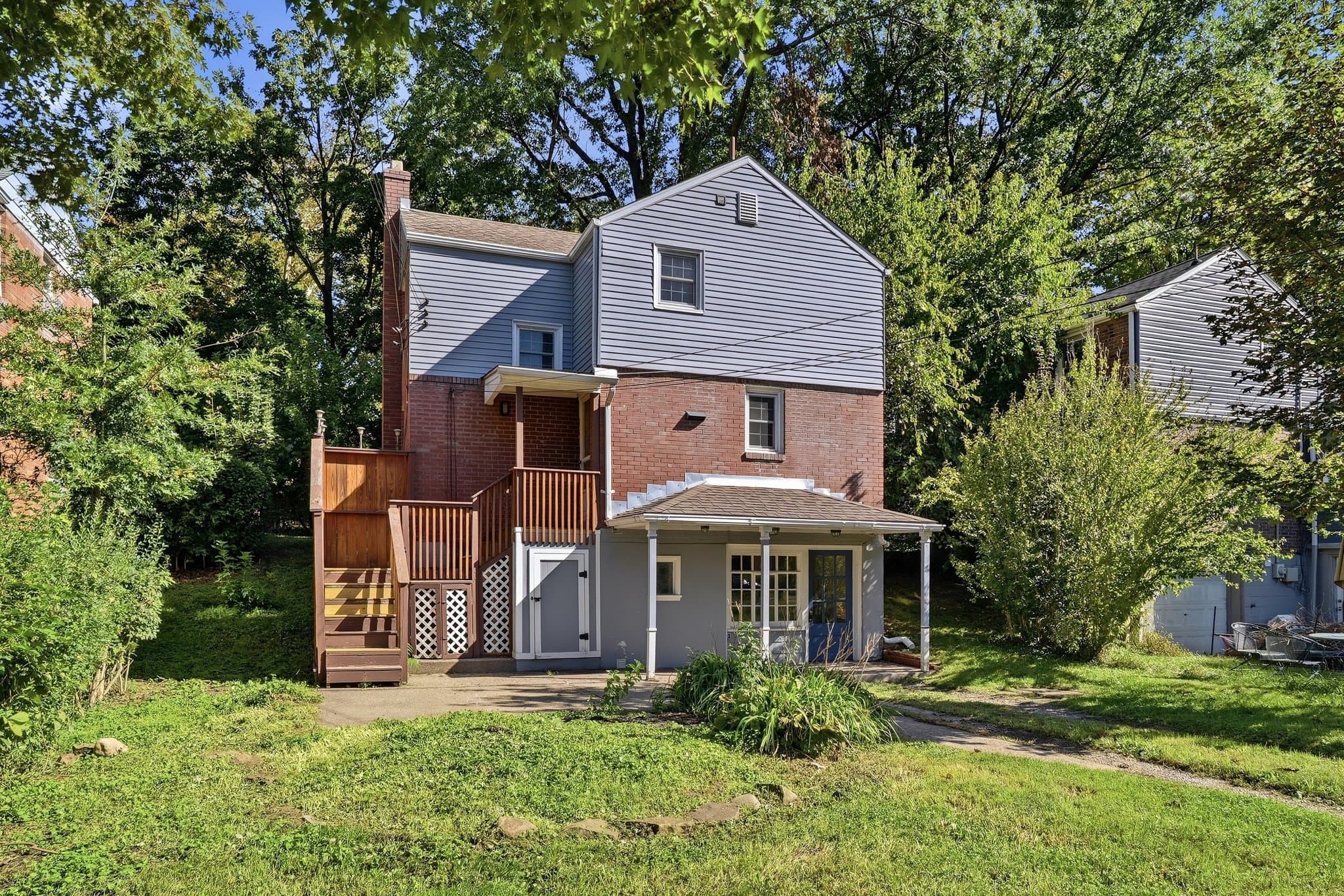 Sewickley House: 772 Ohio River Blvd