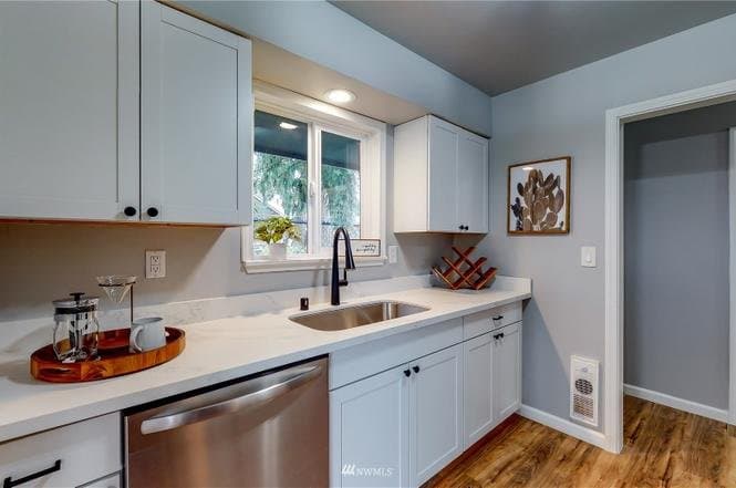 Everett Single Room: 1017 Pecks DR Apt B