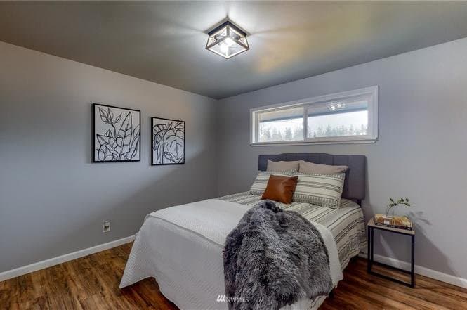 Everett Single Room: 1017 Pecks DR Apt B