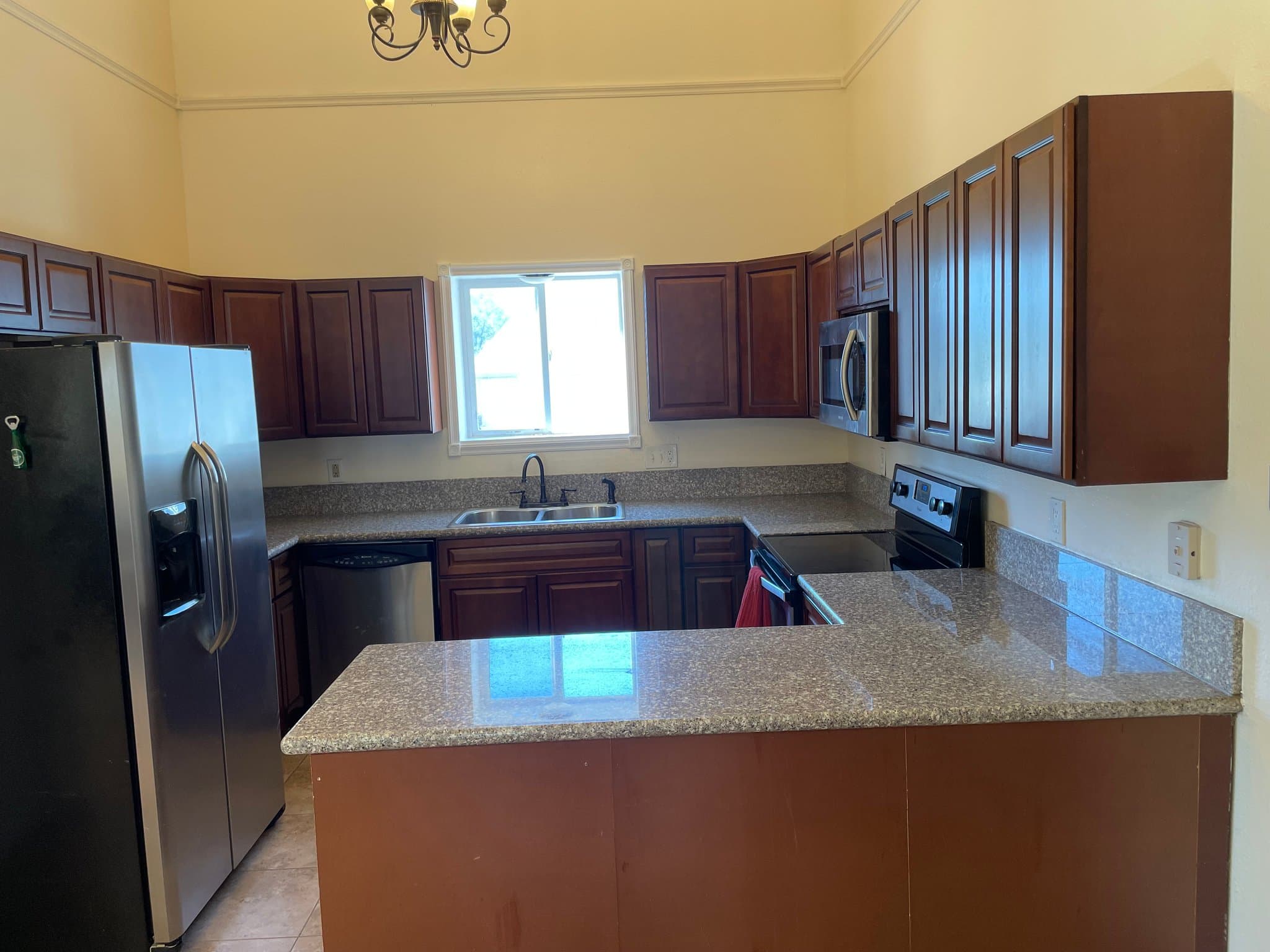 COLORADO SPRINGS Single Room: 4520 Hollyridge Dr