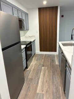 Mansfield Apartment: 150 N Main St
