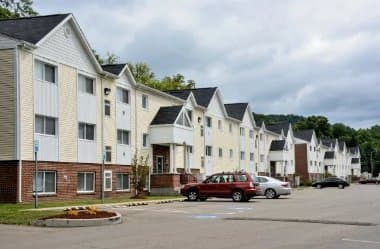 Mansfield Apartment: 150 N Main St