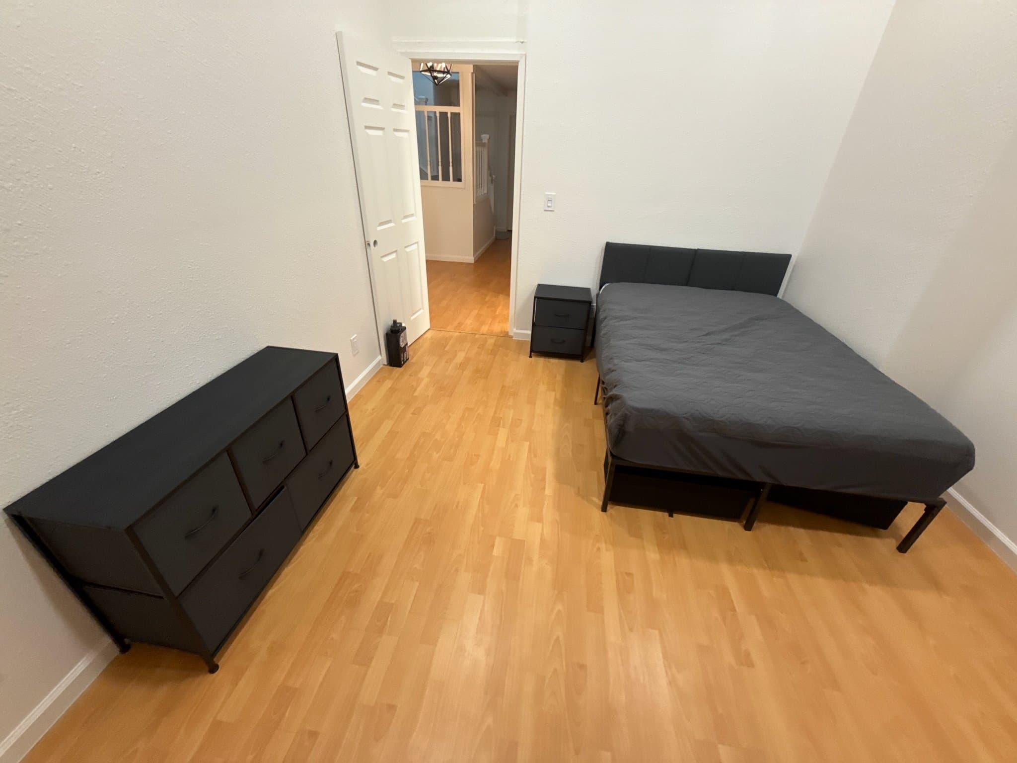 Orangevale Single Room: 9348 Blue Oak Way