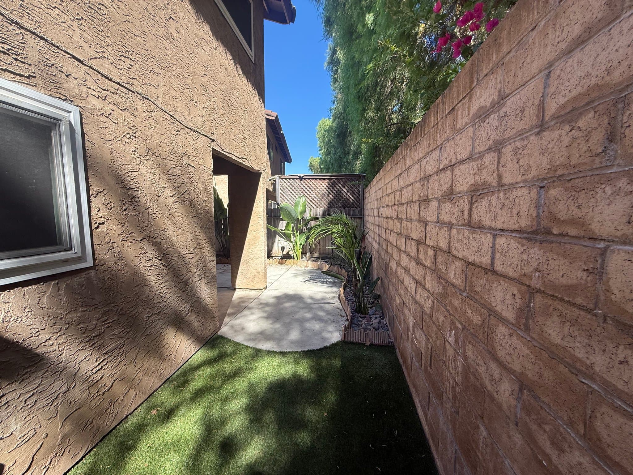 Oceanside House: 4772 Mayflower Way