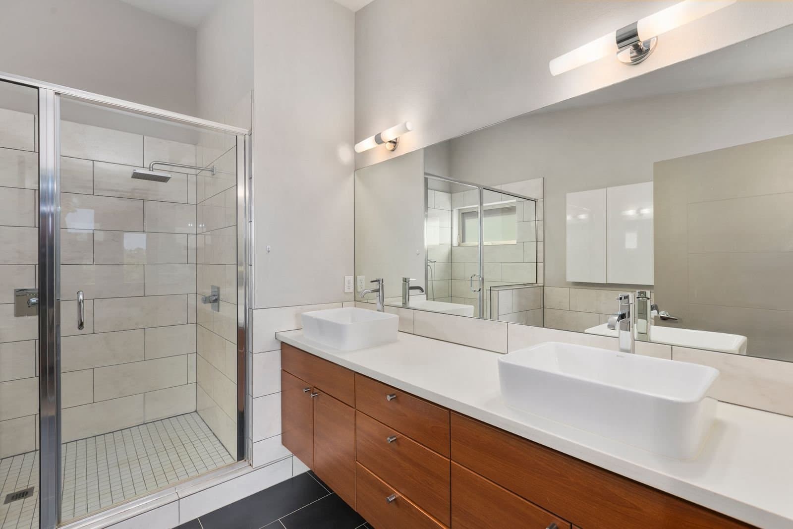 Seattle House: 1536 Sturgus Ave S