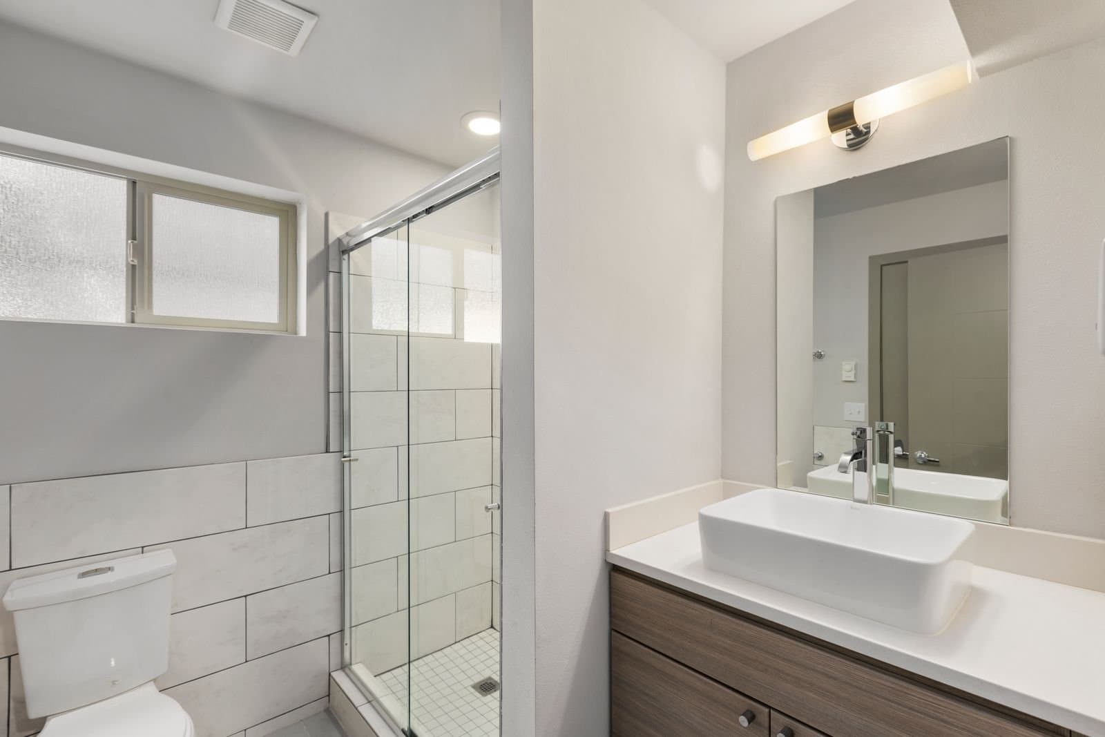 Seattle House: 1536 Sturgus Ave S