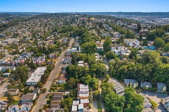 Seattle House: 1536 Sturgus Ave S
