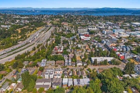 Seattle House: 1536 Sturgus Ave S