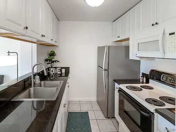San Diego Apartment: 3870 37th St APT 24