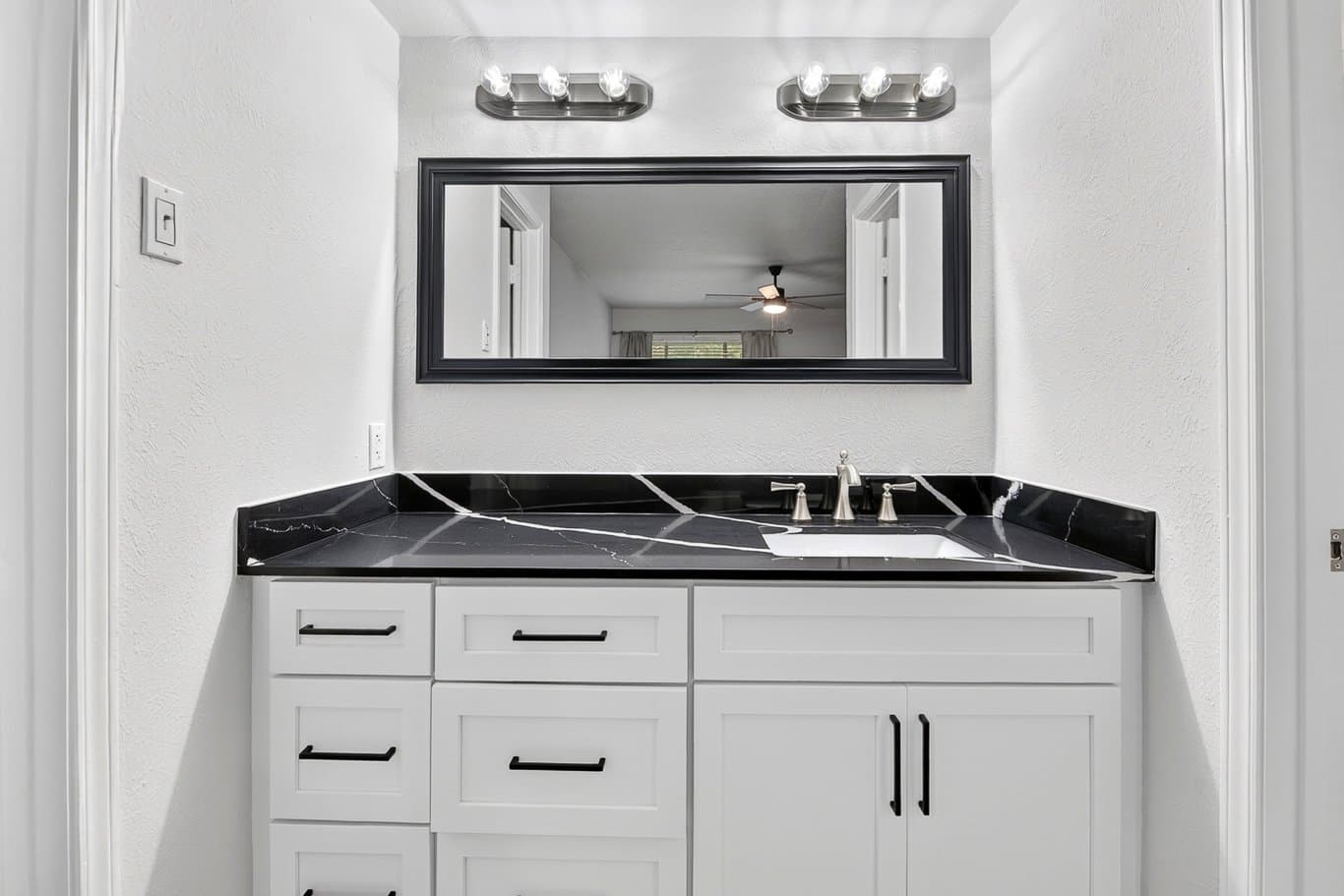 Dallas Condo: 10558 High Hollows Drive