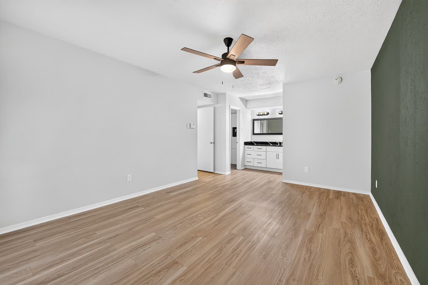 Dallas Condo: 10558 High Hollows Drive