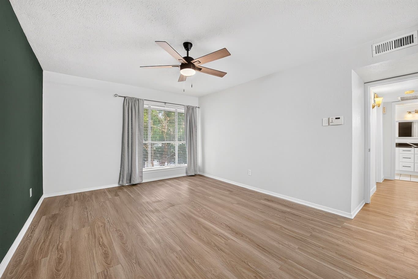 Dallas Condo: 10558 High Hollows Drive