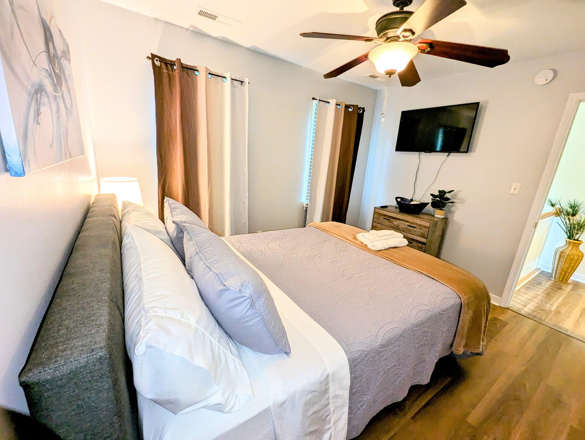 Prince George Single Room: 5412 Takach Rd