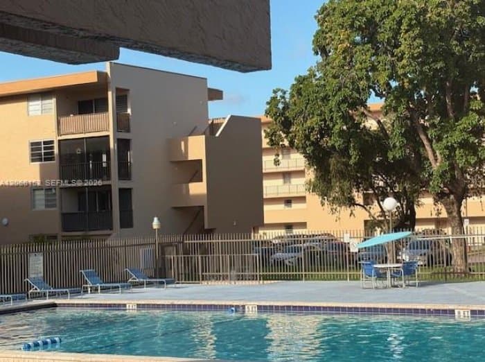 Miami Condo: 8893 Fontainebleau Blvd
