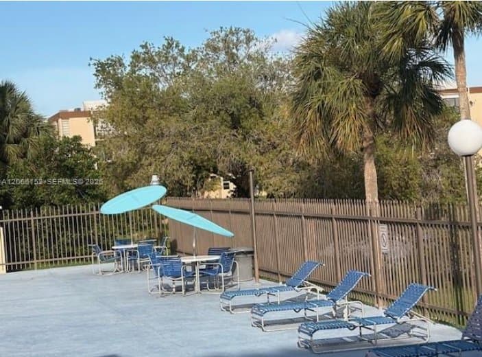 Miami Condo: 8893 Fontainebleau Blvd