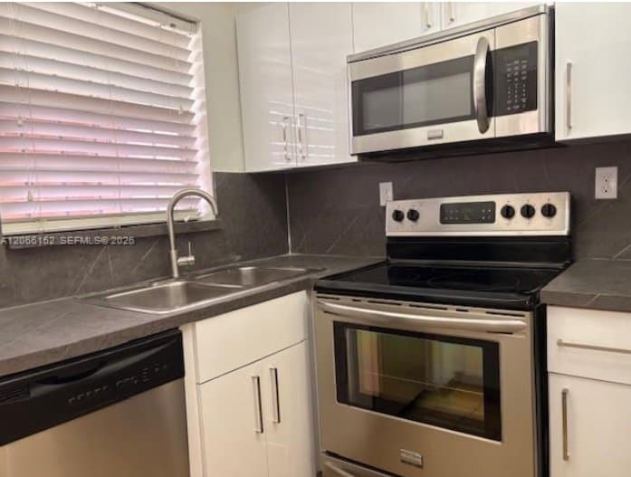 Miami Condo: 8893 Fontainebleau Blvd