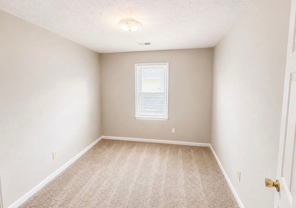 Fayetteville House: 633 Winthrop ct