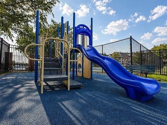 Jersey City Condo: 8 Droyers Pointe Blvd