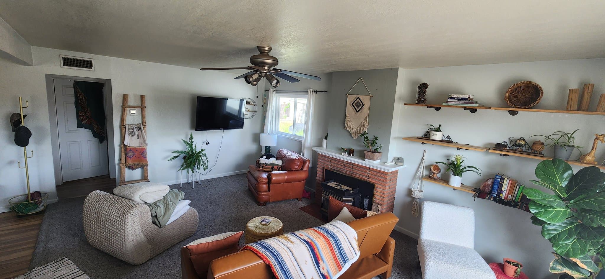 Farmington Single Room: 1008 Zuni Drive
