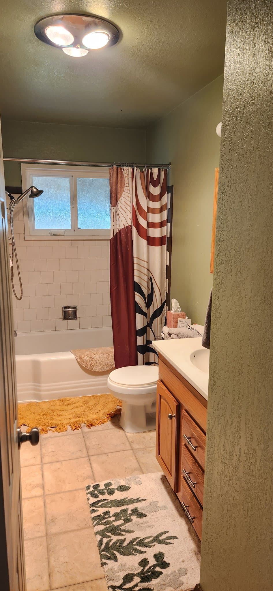 Farmington Single Room: 1008 Zuni Drive