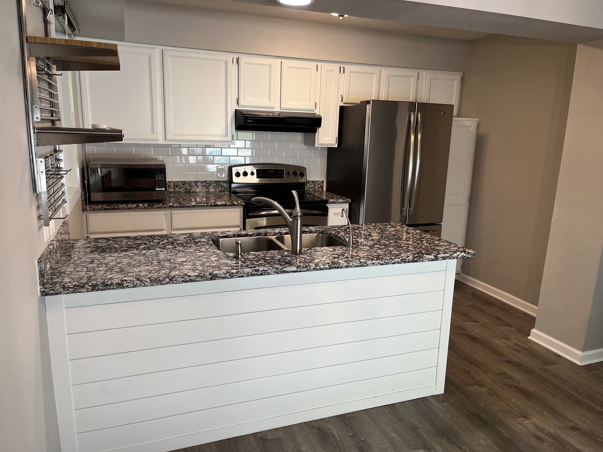 Wayzata House: 3115 County Road 101 S