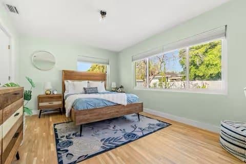 Redington Beach House: 15803 2nd St E