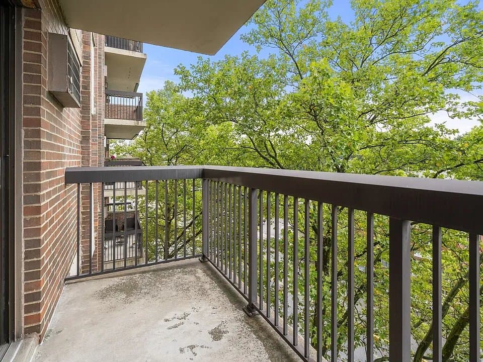 Watertown Apartment: 164 Galen St APT 53,