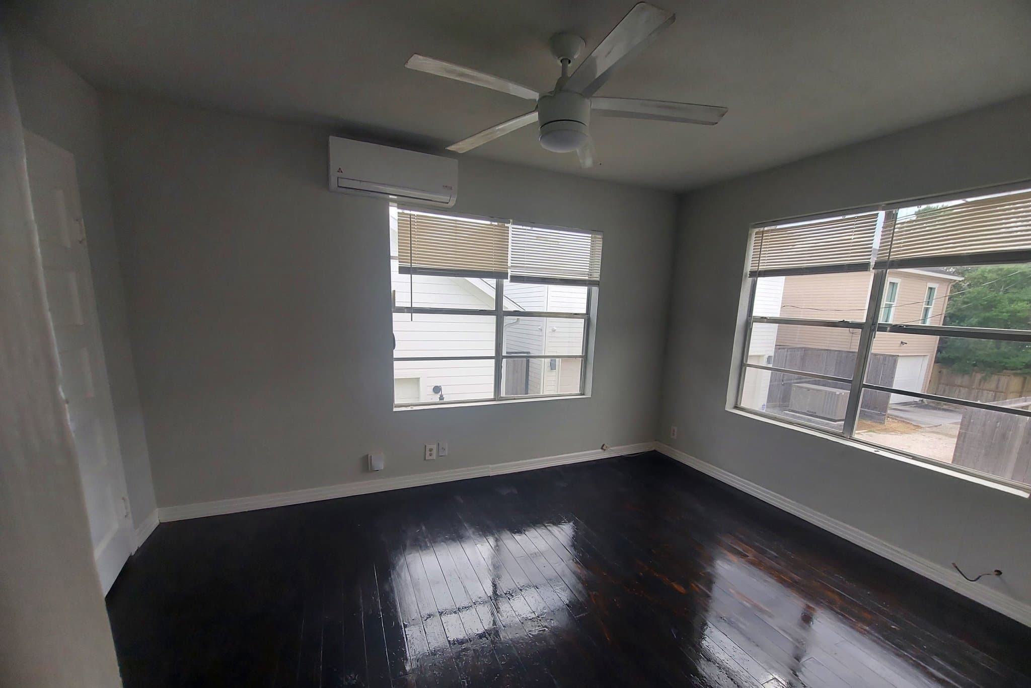 Houston Apartment: 618 E. 20th St