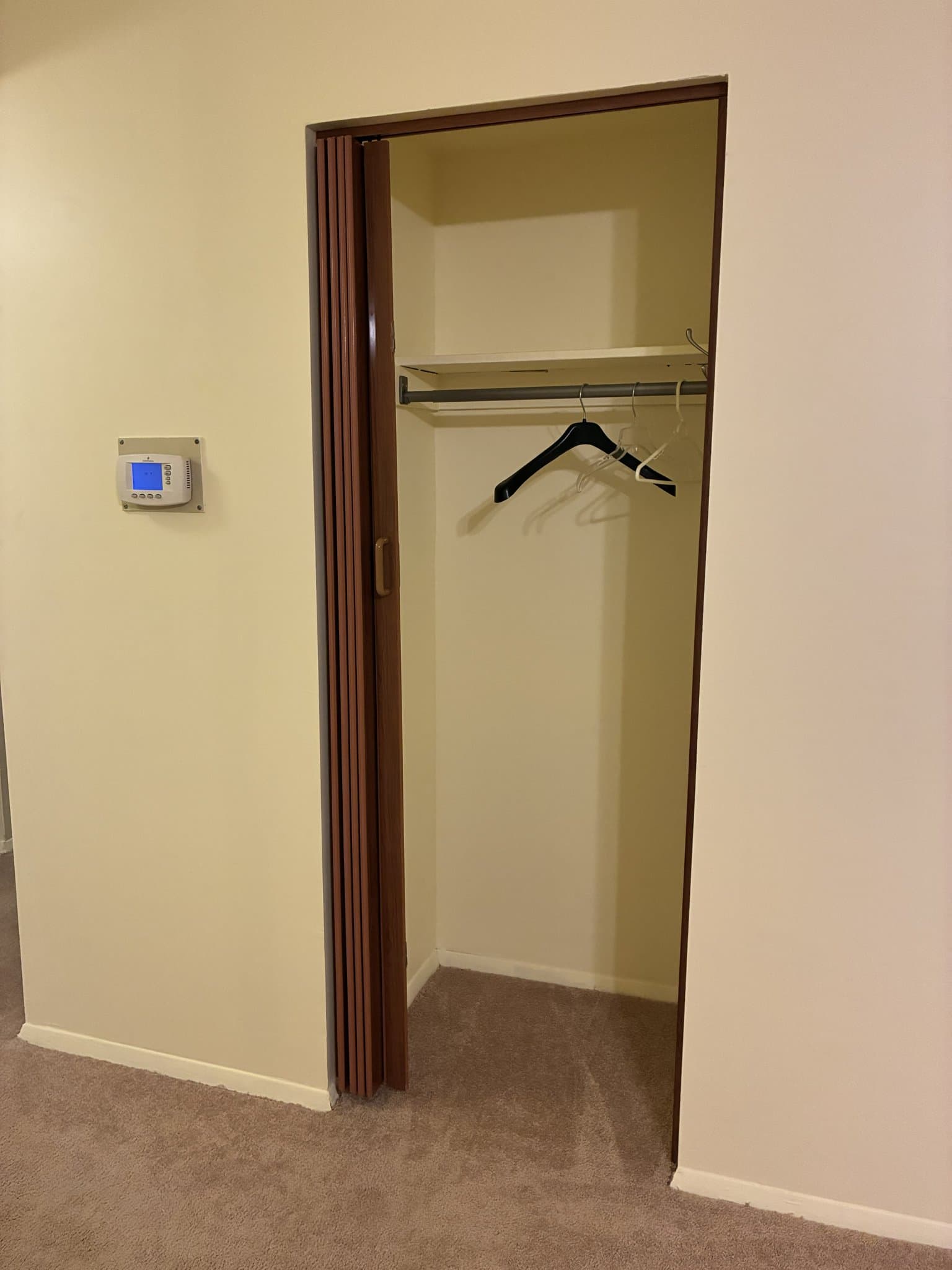 Silver Spring Condo: 3301 Hewitt Ave