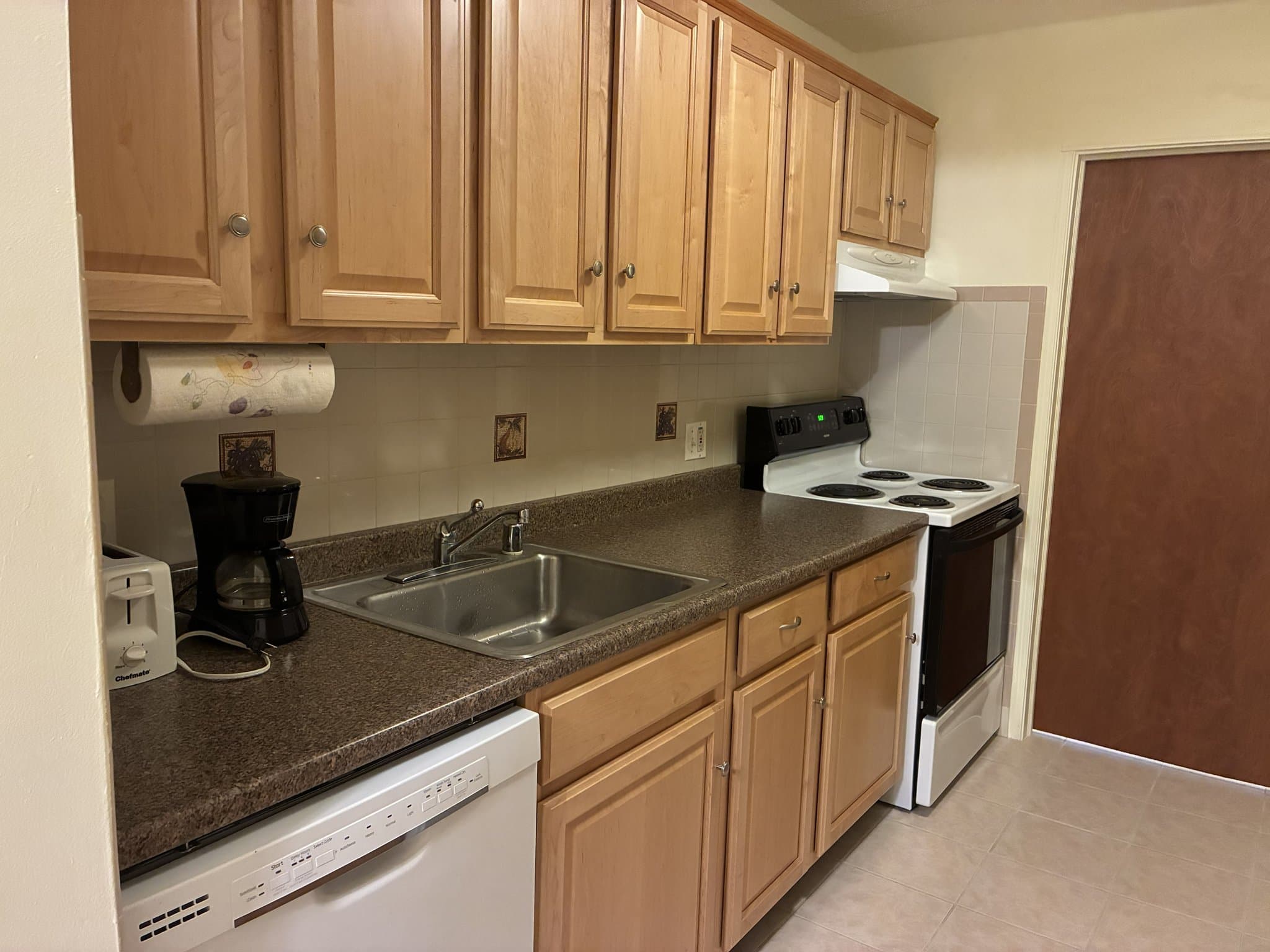 Silver Spring Condo: 3301 Hewitt Ave