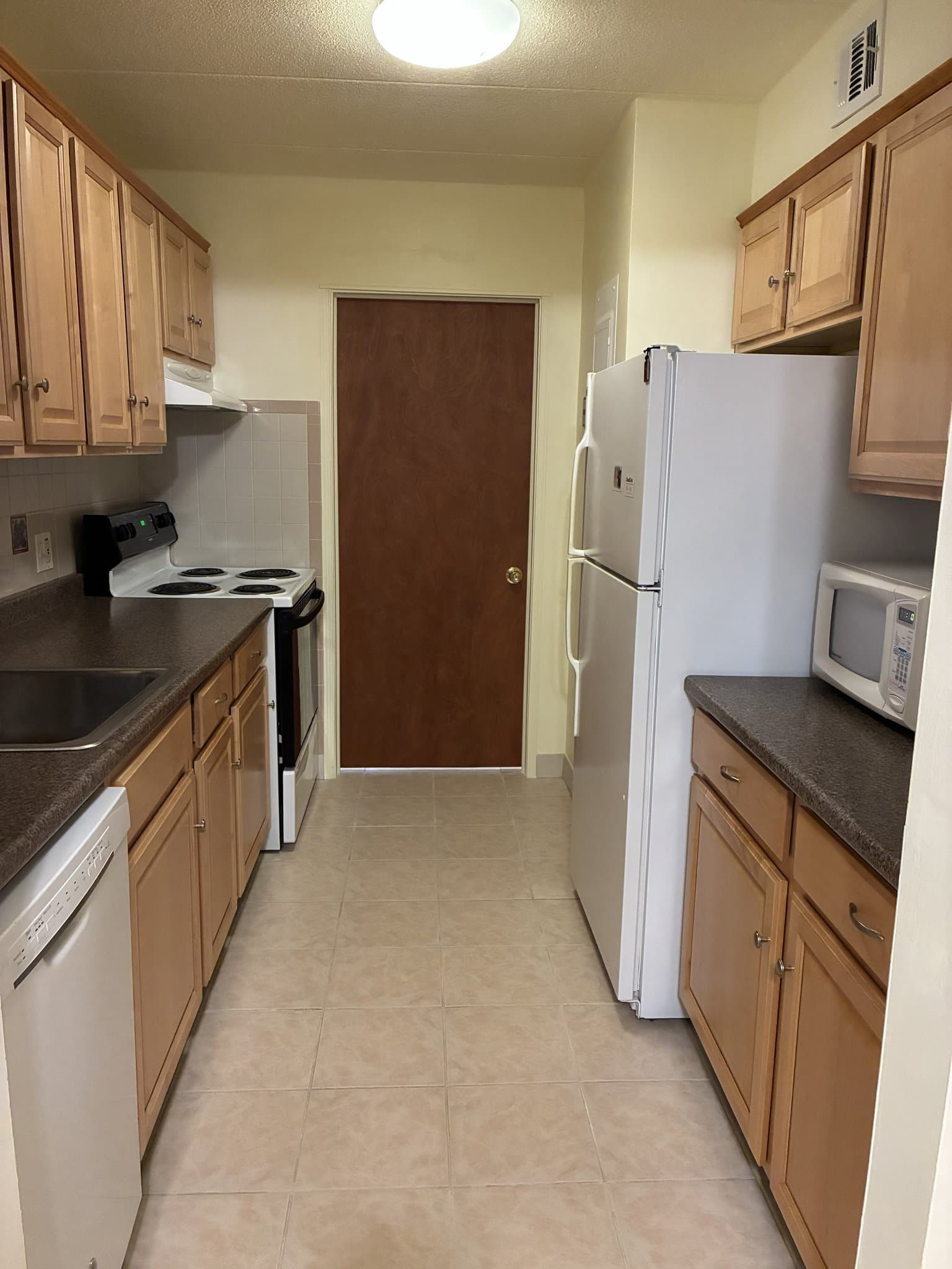 Silver Spring Condo: 3301 Hewitt Ave