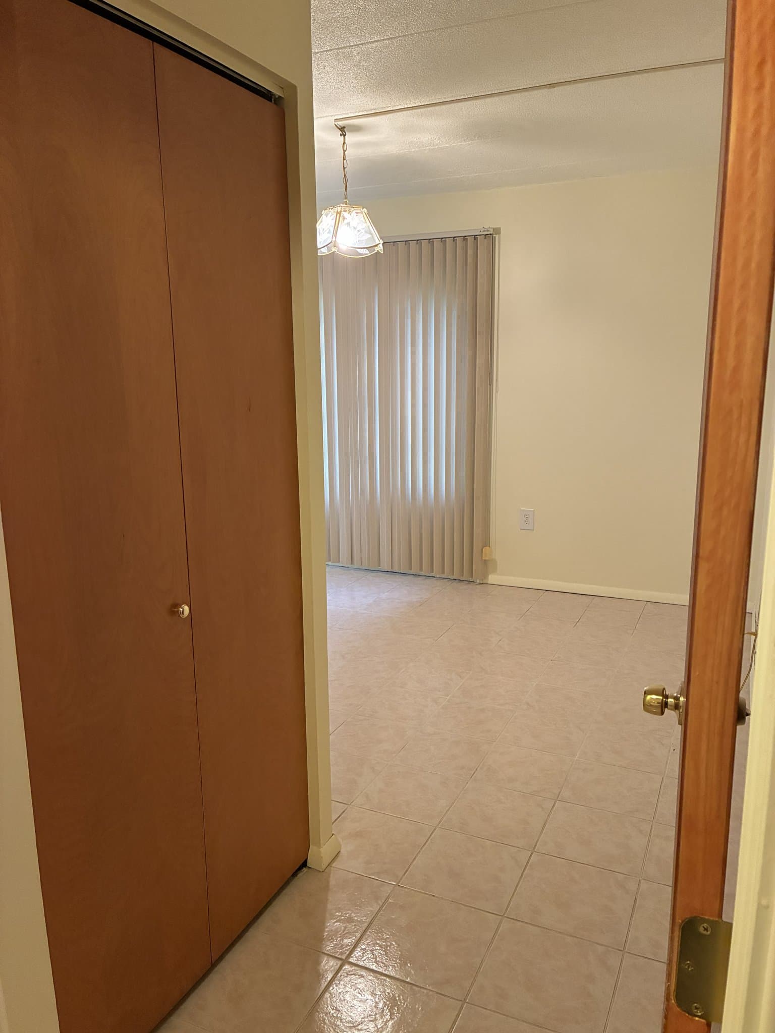 Silver Spring Condo: 3301 Hewitt Ave